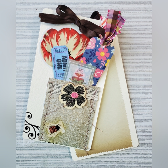 😀 HAND CRAFTED Hinged journal cards with pockets and ephemera - Picture 3 of 7